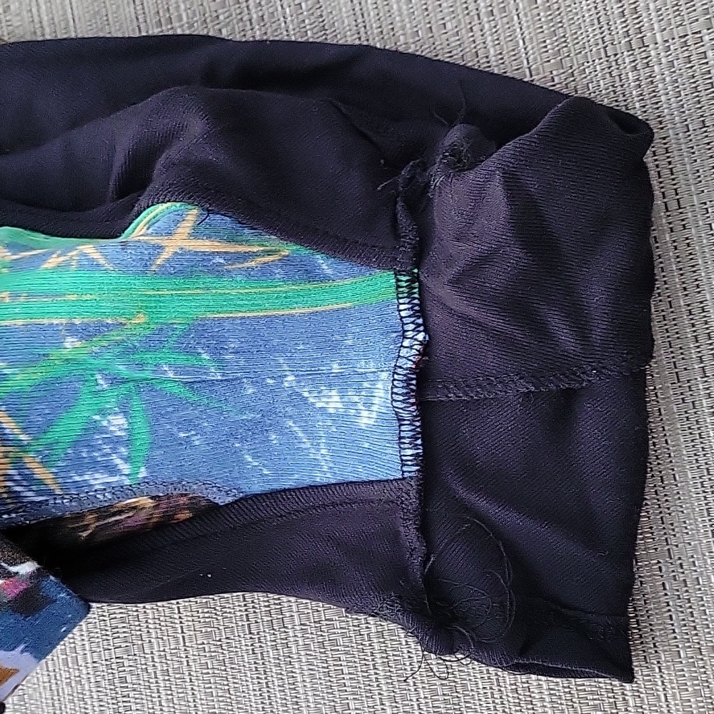 BRIEFS - Picture 6 of 10